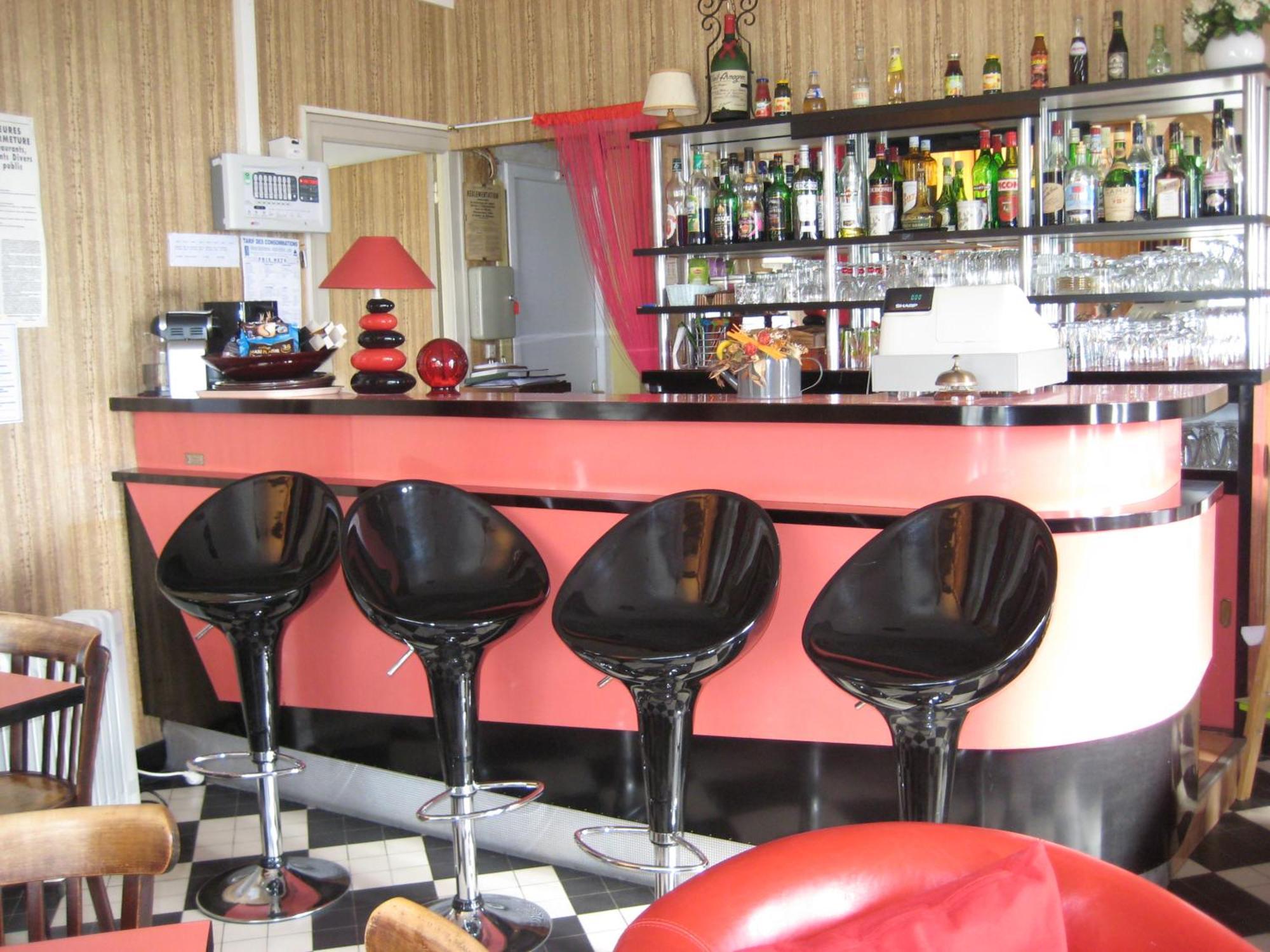 Hotel Bellevue De Tradition Familiale Morcenx Εξωτερικό φωτογραφία